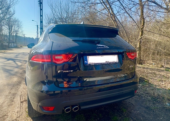 Jaguar F-Pace cena 112500 przebieg: 136500, rok produkcji 2018 z Warszawa małe 191